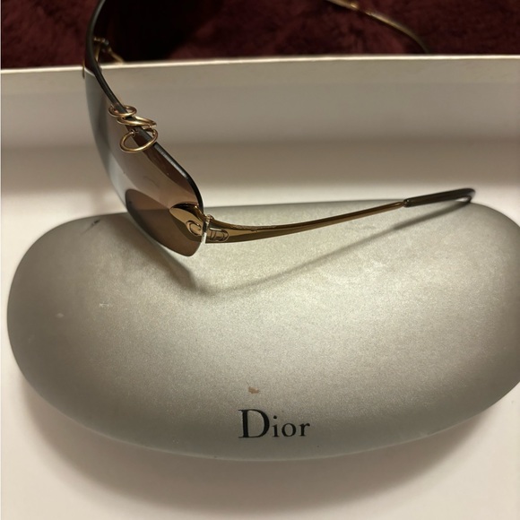 🌞Christian Dior Brown Y2K Gold Piercing Sunglasses RARE BROWN color. NWOT - Picture 5 of 7
